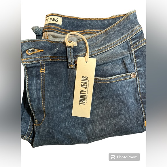 NWT trinity size13 raw hem jeans - Picture 2 of 3